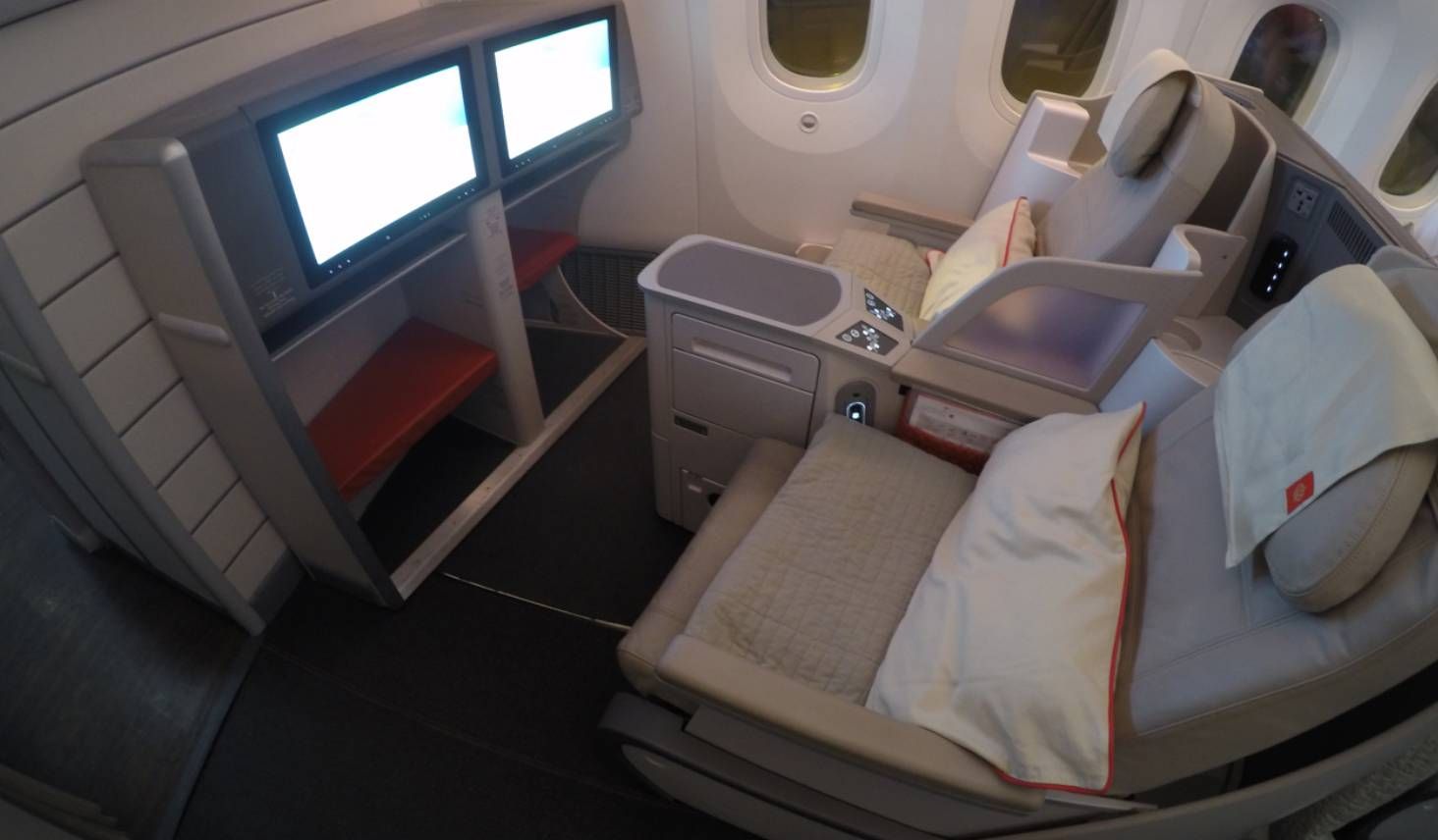 Royal Jordanian B787 - Classe Executiva