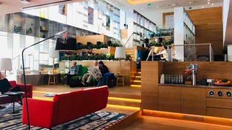 Sala VIP KLM Crown Lounge - Aeroporto de Amsterdã (AMS)