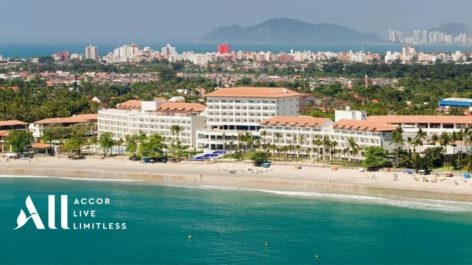 Pacotes de hospedagem no final de ano no Jequitimar Guarujá Resort & SPA com pensão completa a preços promocionais