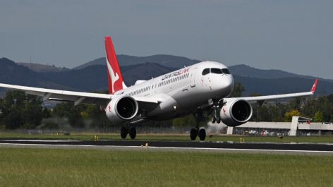 Qantas inicia os primeiros voos com o Airbus A220